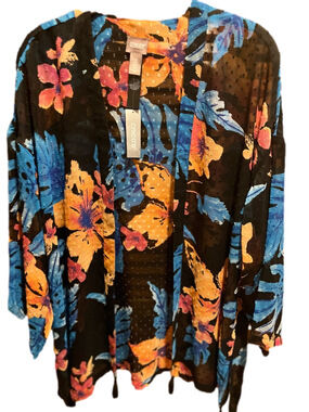 35. NWT WOMENS CHICO’S 2/L DETAIL TOP